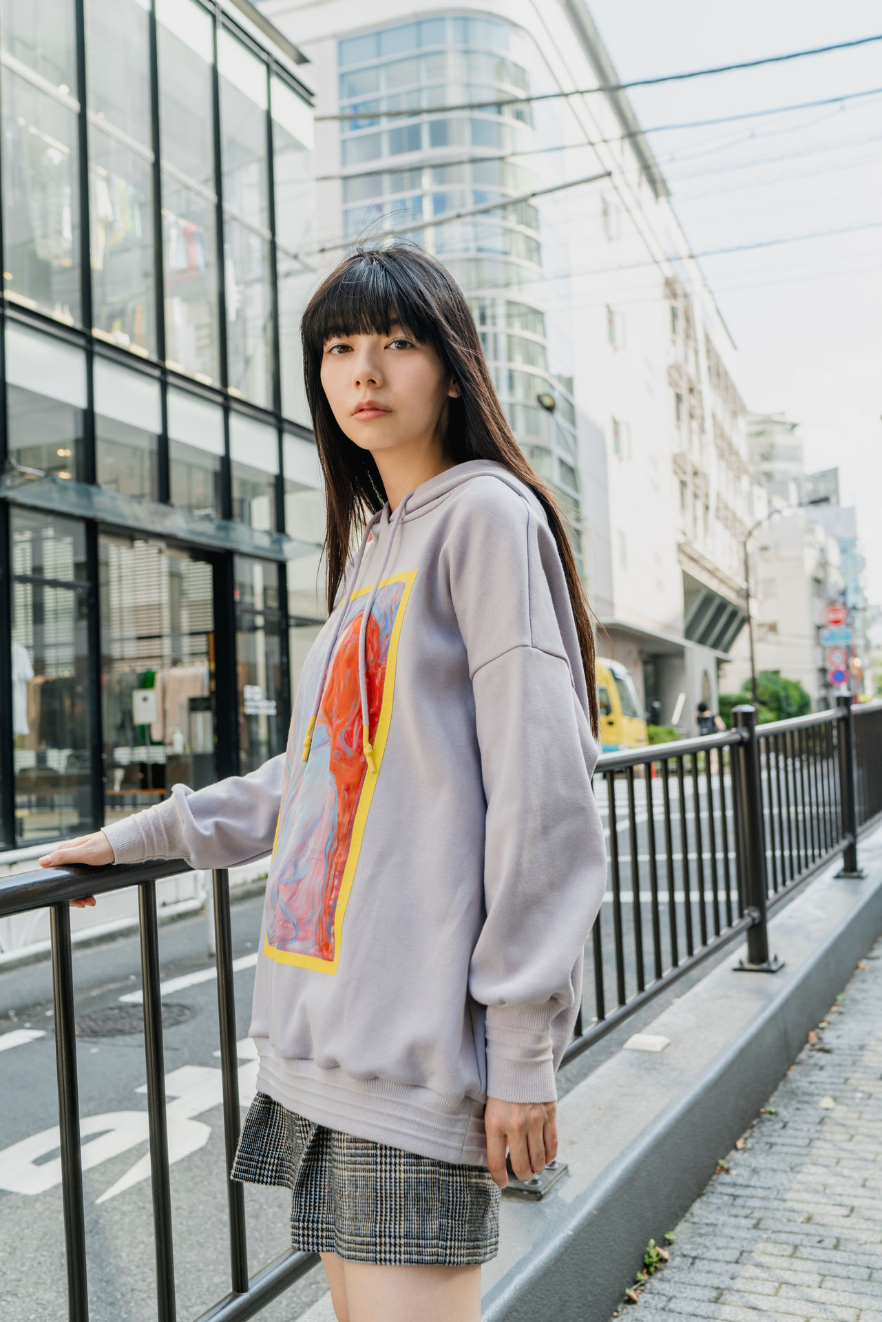initial x piet mondriaan winter20 womenswear collection street snap 13